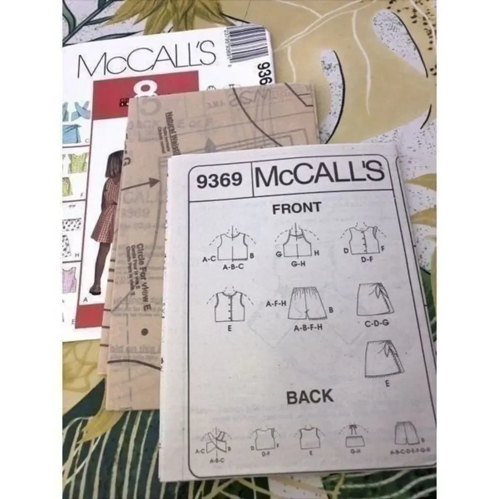 McCall’s 9369 Uncut New Pattern Girls Tops, Short&skort Size 3.4.5 English 17pc